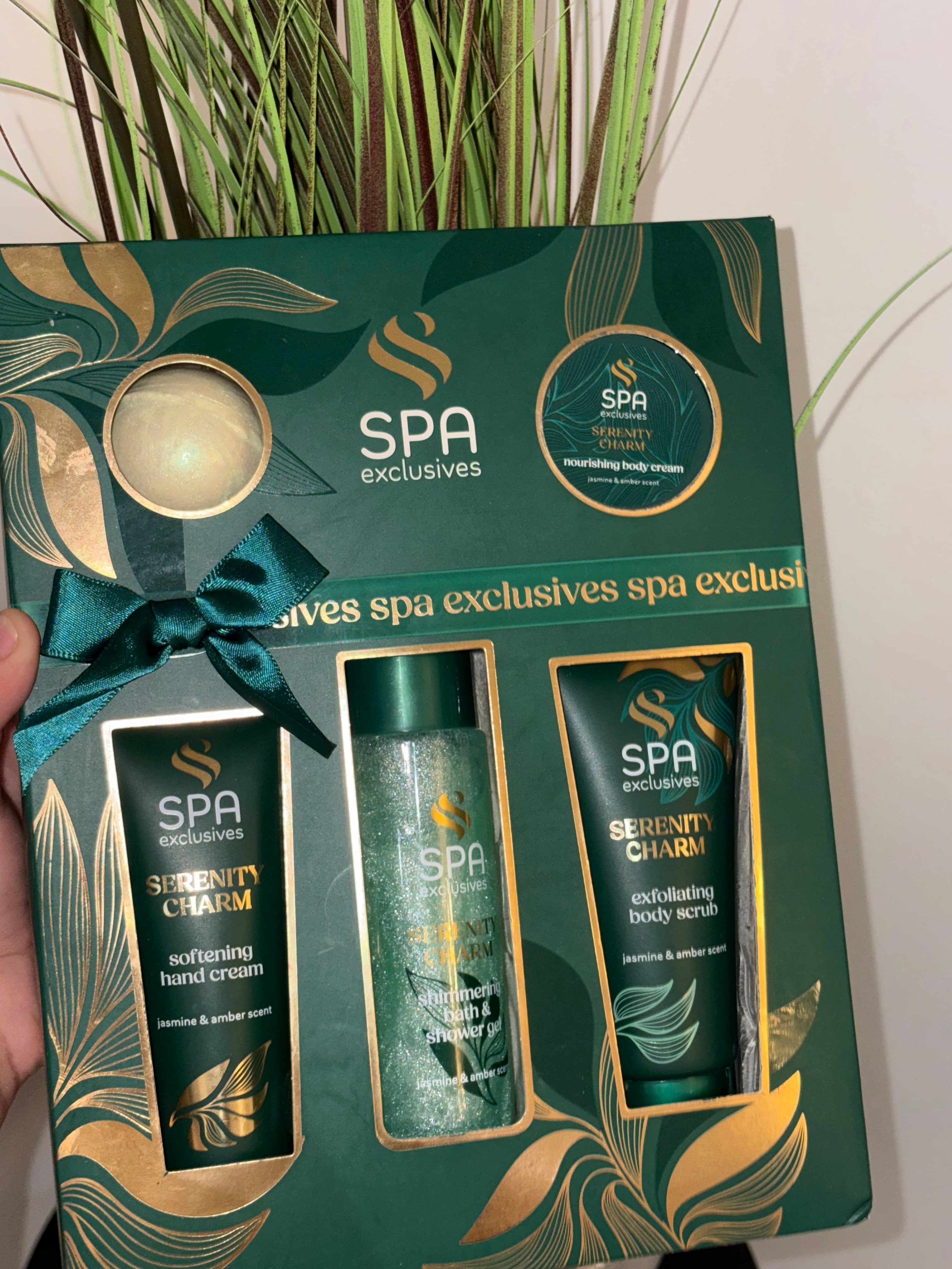 ✨ ✨ مجموعة عناية بالجسم SPA Exclusives – Serenity Charm �