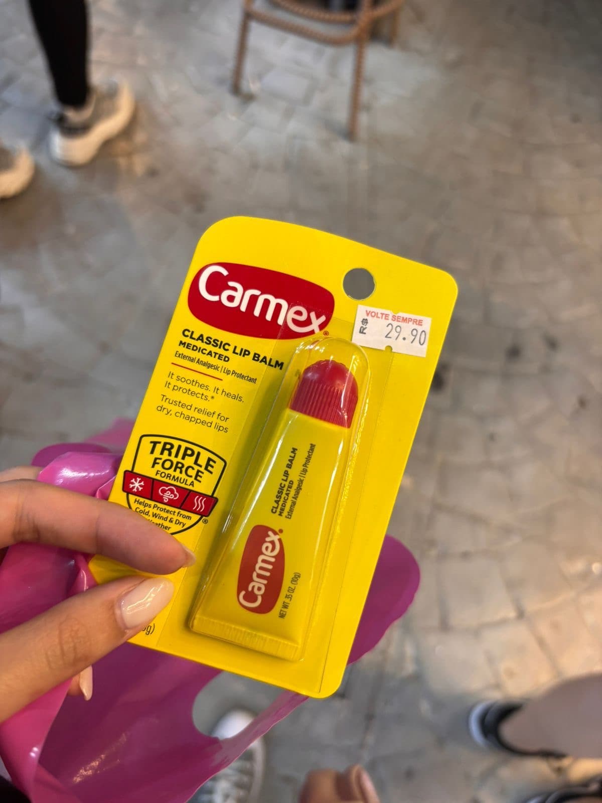 Carmex Classic Lip Balm❤️💛 ، مرطّب وعلاج للشفايف الجافة والمتشققة